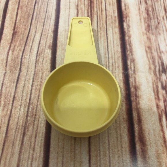 Vintage Tupperware Harvest Gold Nesting Measuring Cup 1/3 CUP Replacement 765-2 - Picture 10 of 13